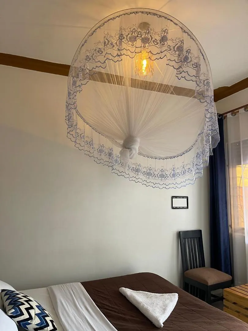 Noaz Hotel Kampala 2*,